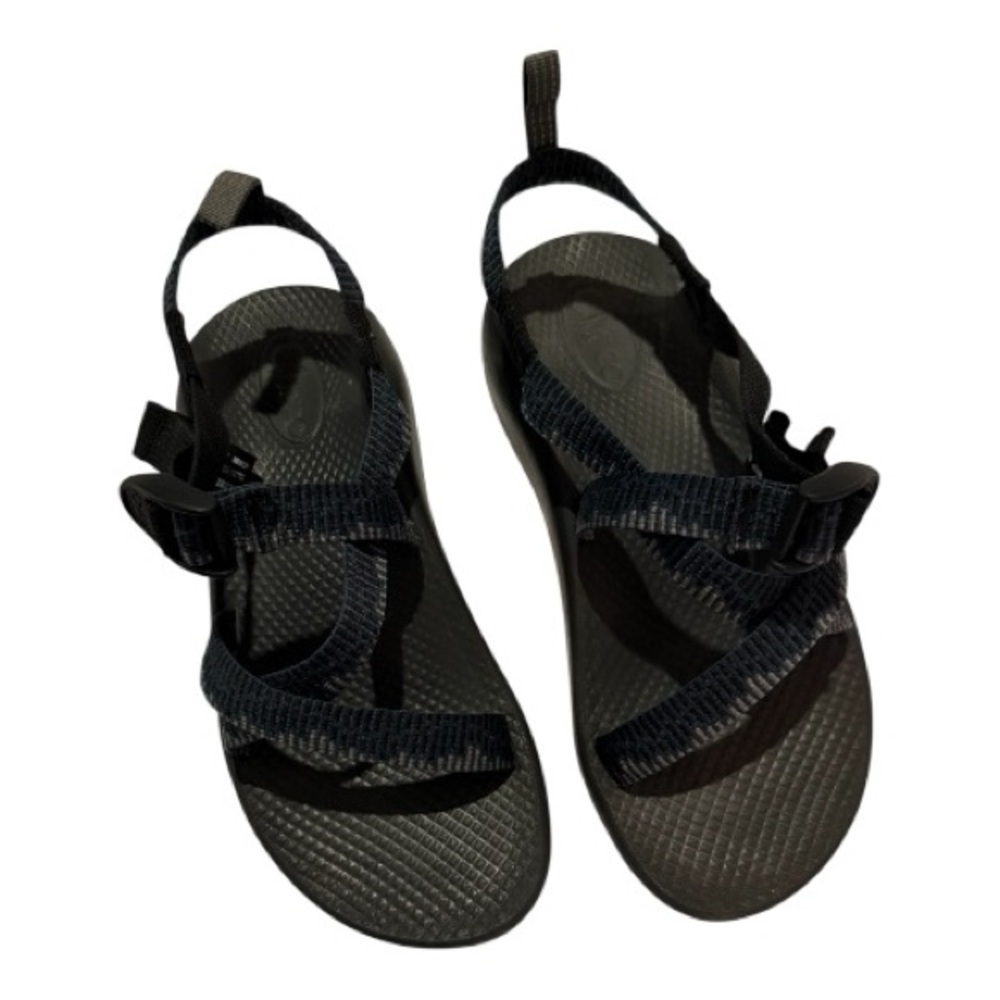 Chaco girls Navy Camo size 5